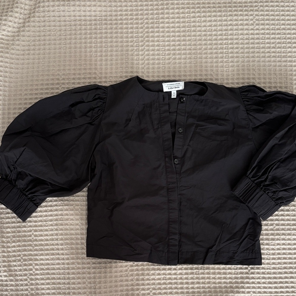 Puff sleeve blouse